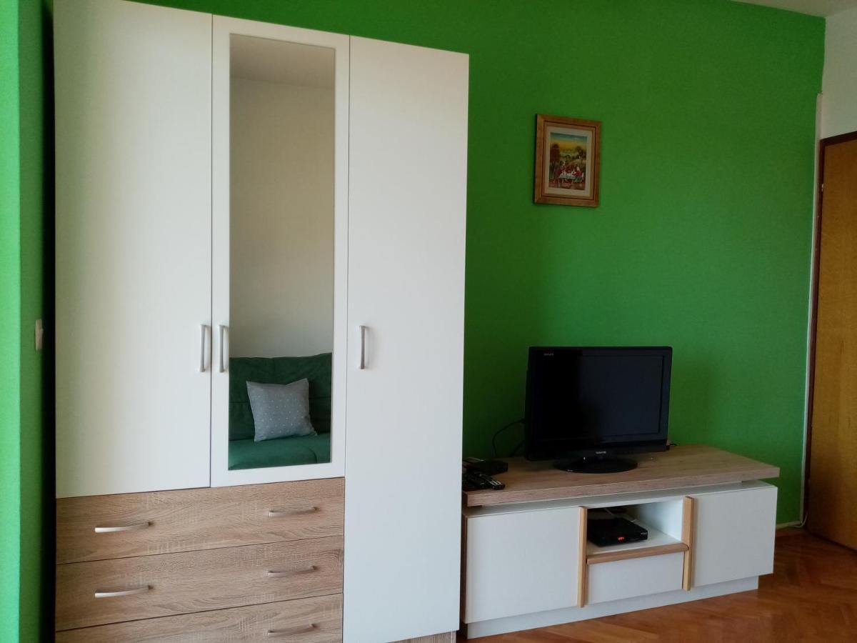 Apartman Violeta 로브란 외부 사진